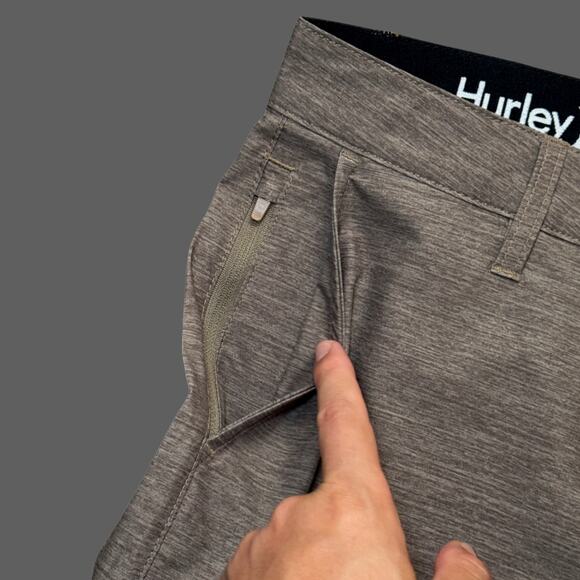 Hurley Essential Heather Hybrid Walk Short Size 28 Woodlands Brown NWT - Picture 2 of 7